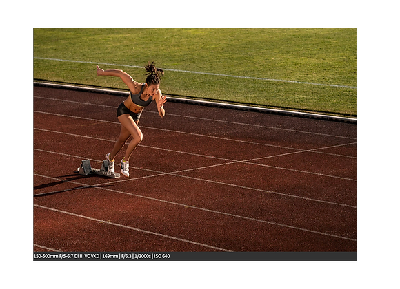 Athlète photographiée avec le zoom photo Tamron 150-500mm F5-6.7 Di III E à la location