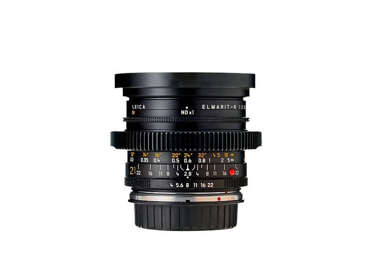 Leica R Elmarit 21 mm F4 Cinemod décliqué photo de profil en location