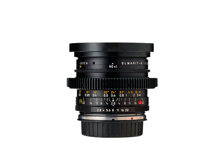 Leica R Elmarit 19mm F2.8 Cinemod décliqué photo de profil en location