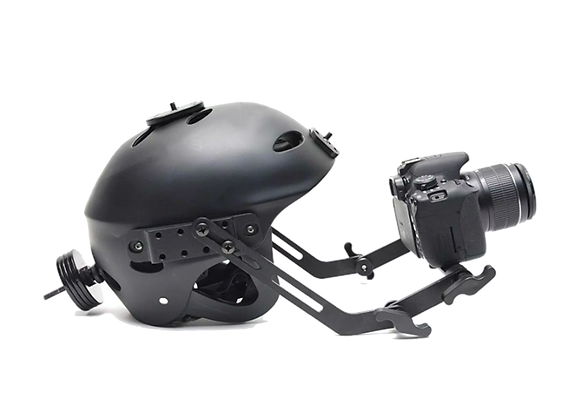 Casque POV avec appareil photo Canon DSLR en vue de profil en location chez Maximaloc